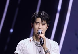 Добро пожаловать после армии...NCT Jaehyun, романтический фанкон с 13 000 NCTzen