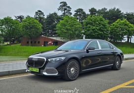 [máy bay ném bóng ngôi sao] Mercedes-Maibach S 680 4 Matic, vua của dòng sedan hạng sang.