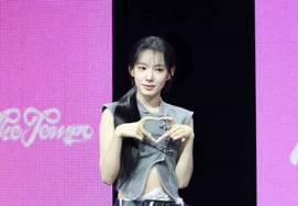 IZNA Yoo Sarang: 'Visual encantadora' [★Fotos]