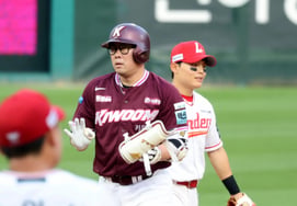 '10G Batting Average 0.308' Ahn Chi-hong, Misses 2nd Consecutive Game → Finally Removed from Roster: "Left Hamstring Tendonitis, Coordinating Return Schedule After Rest"