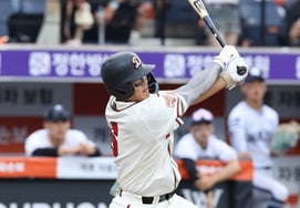 'Ha Hyun-seung 150 km/h - Eom Jun-sang 3 hits - Kim Ji-woo Home Run Derby champion': The Big Three made a huge impact! High school all-stars defeat college all-stars 6-4 [Daejeon on-site review]