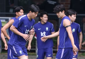 [Photo] Kim Taehyun: "Lee Han-beom has a good stance"