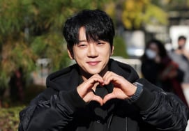 Hwang Chi-yeul returns with a summer song. New album release on the 26th [Official]