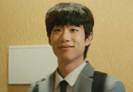 La culpa y los sollozos de la víctima de acoso escolar... Lee Chan-yong deja su huella con "Chamgyoyuk"