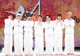 iX' 'adorable visual' [★Fotos]