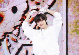 Effex Yewang 'Heart of the Entertainment King' [★Ảnh]