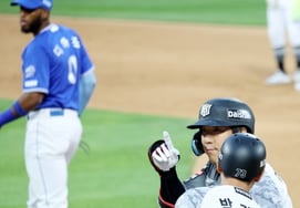 [Foto] ¡Sigue así! Kim Hyun-soo, el jonrón igualador que se convirtió en el «tercer máximo de la historia con 2.600 hits»