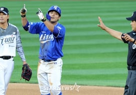 [Foto] 'Creó una oportunidad en segunda base tras 3 segundos sin problemas' Yang Woo-hyun