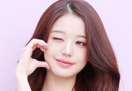 A Solid Shield of Positivity: 'Lucky Vicky' Jang Wonyoung [Kim Soo-jin's Star Empathy]