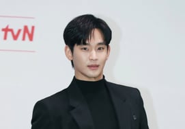 キム・スヒョン、39億ウォンの損害賠償訴訟の弁論を再開..5分で終了「争点整理が必要」 [スター現場]