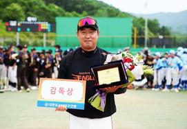 'Hanwha 1ª selección' el comandante, campeón del Campeonato Nacional de Béisbol Juvenil... MVP Kwon Tae-hyung: "Quiero parecerme a Moon Dong-ju"
