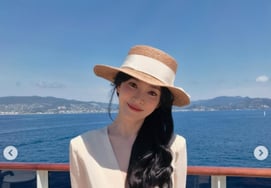 Song Hye-kyo, sobre un yate... la princesa de Disney