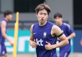 "被索尼掩盖的真正的王牌? 李康仁:"英国媒体称赞…… "创造23%的机会"令美国球迷震惊