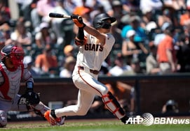 '1:9→6:9→11:10' In the bottom of the 9th, Eldridge hits a walk-off grand slam! The terrifying SF comeback turns the game around! Lee Jung-hoo also records 18 consecutive games with a hit, entering a three-way tie for the most hits in MLB history [SF Review]