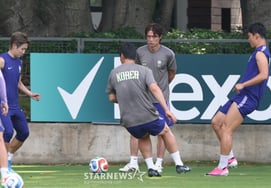 [Foto] Lee Kang-in: «Los pases deben ser concisos»