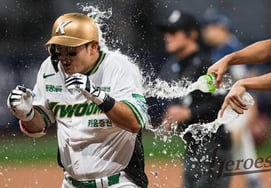 'Already the fourth time for a shared first place': Kiwoom's walk-off hit has a 'story'