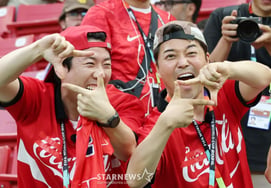 [Photo] Jeon Hyun-moo and Yang Se-chan: "We Have to Take This Shot"
