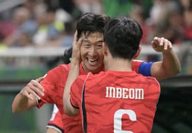 [Foto] Hwang In-beom: «Capitán, lo hice bien»