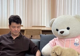 "Hello, uncles and aunts"... Jeon Hyun-moo becomes a dad... Showcasing his 70-day-old puppy [Star Issue]