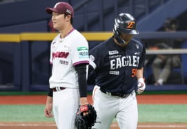 [Foto] «¡Esta vez sí que te atraparon!» Kang Baek-ho