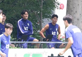 [Photo] Son Heung-min 'Sharp-eyed during recovery training'