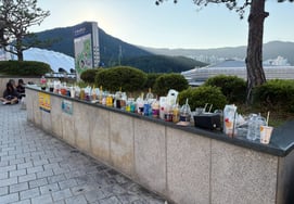 Trash piles everywhere... The shameful face of 'BTS♥' ARMY [BTS in BUSAN]