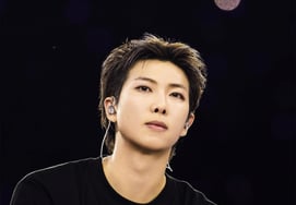 BTS RM「完璧なカリスマ」 [★フォト]