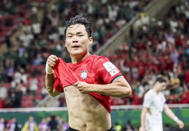 [Photo] Cho Hyun-kyu, the "Man of Abs"
