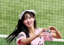 [Foto] "Águilas, ¡les pido un punto! Ho-eun y Su-han"