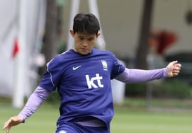 [Photo] Lee Dong-kyung's "Fiery"