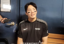 '先発7連勝疾走' LGエースの責任感 "ブルペンのためにできるだけ長く投げようとした「→『サグ』ソン·ホヨンにも心からの謝罪」