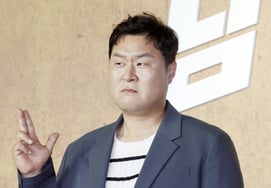 尹京浩，看着都觉得好笑 [★照片]