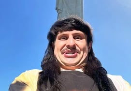 Fallece Oliver Tree en accidente de helicóptero tras 'polémica de insultos' a Jong-hyun [World Star Issue]
