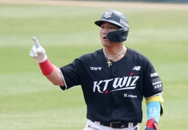 →"没有安贤敏"队安打率居第2位:与领先者仅相差2G，KT队在没有"长打率6成"右打巨炮的情况下如何挺过两个月？