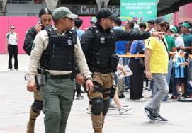 [Photo] Mexican police on alert for fan festival