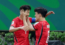 Son Heung Min công bố dàn line-up dự kiến bảo vệ Hong Myung trong 2 trận liên tiếp... Chủ trương rút lui → 'Không thể tham gia' Mexico 'Giải khẩn cấp' [vấn đề World Cup]