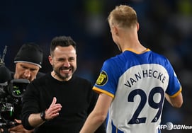 De Zerbi's 'protégé' finally arrives at Tottenham! Center-back Van Hecke signed for a transfer fee of 100 billion won... Romero effectively parted ways