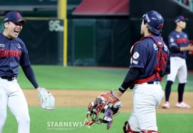 'キム・テヒョンの勝負手が通じた'9回裏1点差を守った'守備シフト、ロッテにスリリングな2連勝をもたらした [インチョン現場]