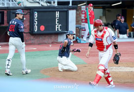 [Foto] '¡Ya era el tercer out!' Jeon Min-jae