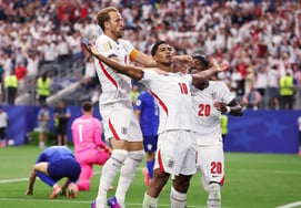 「幻想的なゴールショー」イングランド、クロアチアに4-2で勝利 「ケインのマルチゴール→ベリンガムの決勝ゴール」
