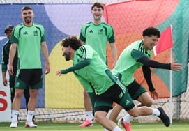 [Photo] Huerta: "Did you see the flexibility?"