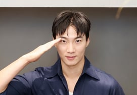 'Cooking Soldier' Lee Hong-nae: Calling Park Ji-hoon 'younger sister' was an insult... He is an extremely upright bamboo [Interview ①]