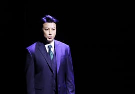 朴健炯，绅士的强纳斯博顿 [★照片]