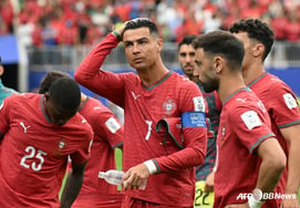 'Carga para el equipo' Ronaldo: "No arruines al equipo", leyendas critican el mal desempeño de Congo... Henry: "Es lo peor"