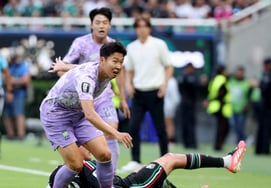 [Chụp ảnh] 'Mình sẽ không gục ngã đâu'' Son Heung Min
