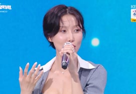 Mamamoo's Hwasa tells Jensen Huang's shout-out, "I thought it was AI... Thank you for the kind words" [The Seasons][★Night TView]
