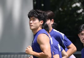 [Chụp ảnh] Kim Tae Hyun: 'Tôi cũng có cơ hội đến'