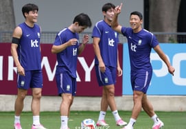 [Foto] Hwang Hee-chan, la «sonrisa del vencedor»