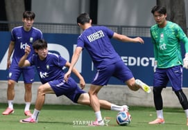 [Photo] Bae Jun-ho, La Vona defense