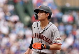[Breaking News] Lee Jung-hoo hits another hit! Perfectly executes a double steal with a two-base storm, real-time batting average rises to 0.327, ranking second in batting across all of MLB